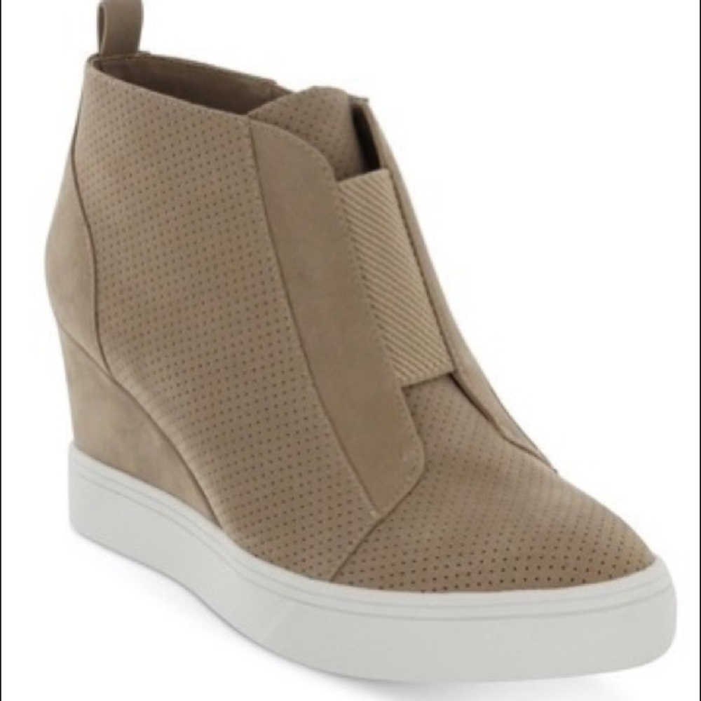 MIA Cristie Wedge Sneaker
